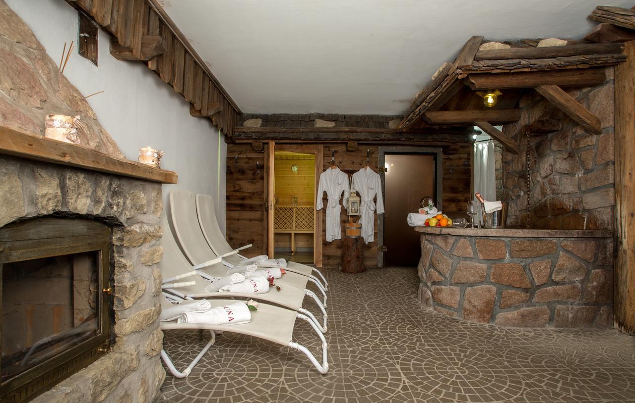 Historic Hotel Ristorante La Stua カヴァレーゼ エクステリア 写真