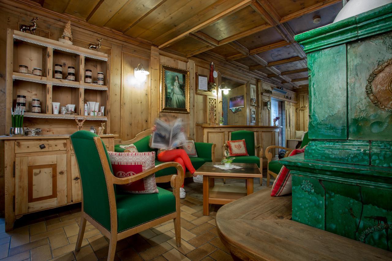 Historic Hotel Ristorante La Stua カヴァレーゼ エクステリア 写真